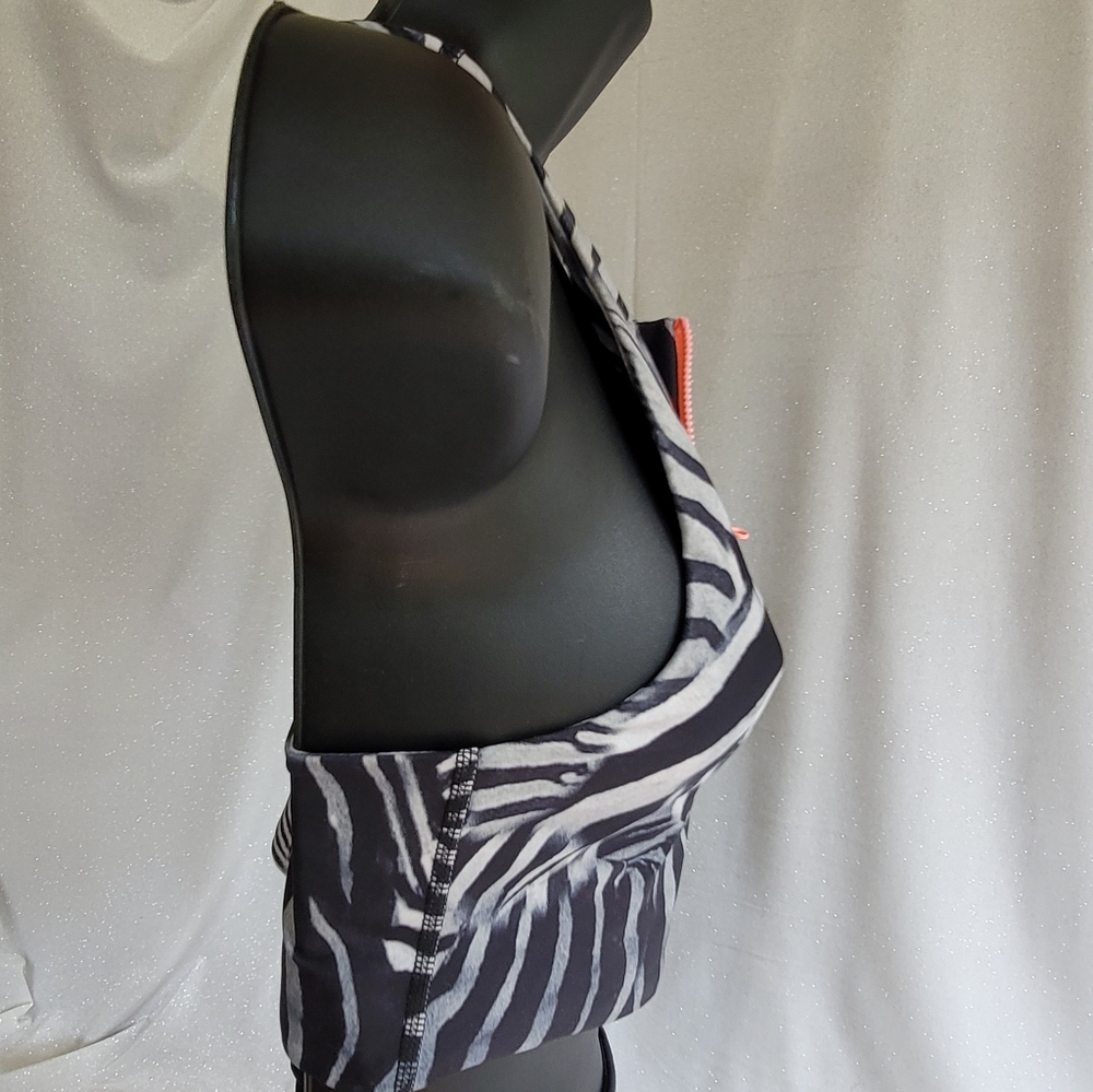 NWT Sport Bra/Yoga Top by Betsey Johnson - Picture 6 of 15